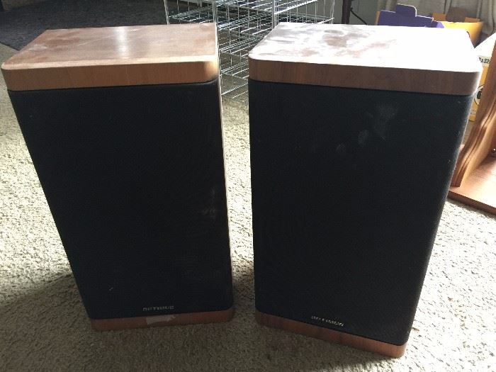 Optimus PRO 200 speakers