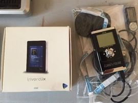 Iriver clix portable media players