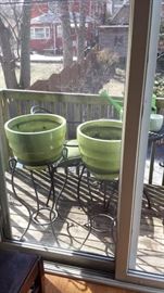 Think Spring... planters!