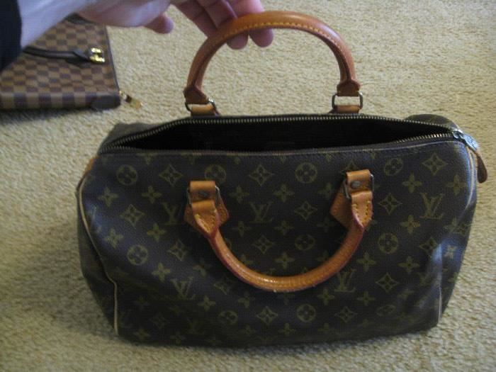 Mock - Louis Vuitton large purse 
