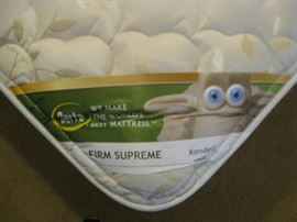 Serta twin mattress label
