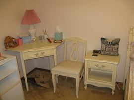 Matching items to twin bed