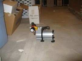 Hobby size compressor