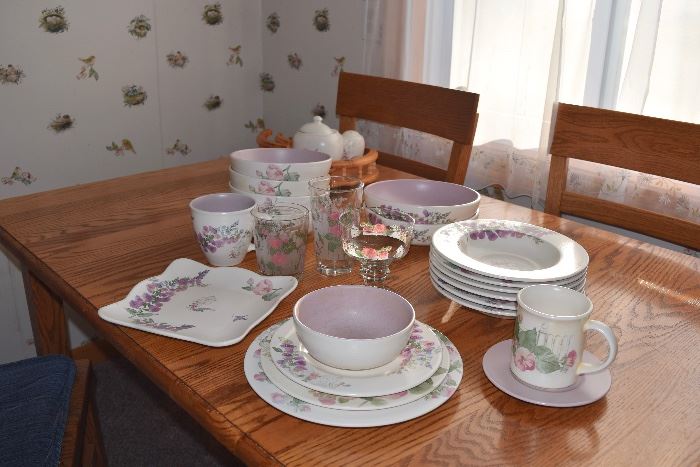 pfaltzgraff dish set of 16 with glasses and lots of extras