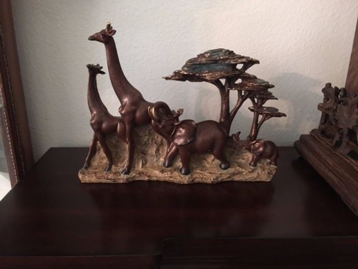 giraffs and elephants statute