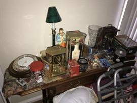 HOME DECOR' AND CLOCKS