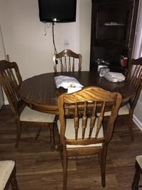 KITCHEN TABLE AND 6 CHAIRS