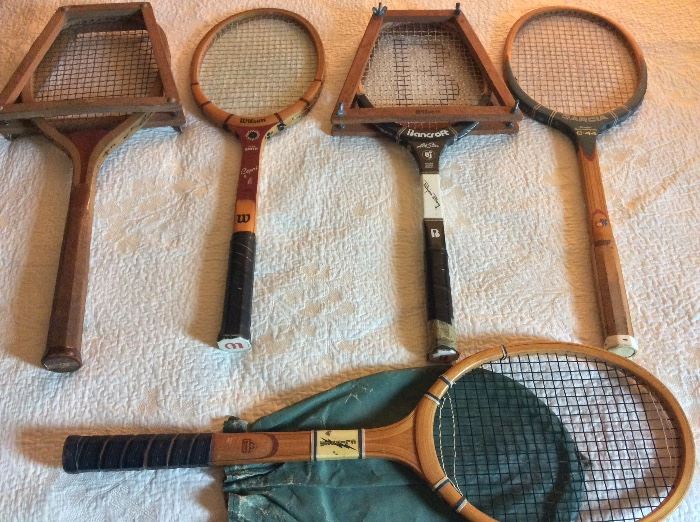 Wood tennis rackets. Wilson Stan Smith Capri, Bancroft Bjorn Borg All Star, Spaulding Greenwood, MacGregor Clipper, Garcia. 