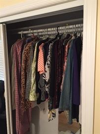 Miscellaneous ladies clothing items Med/Large Sizes.