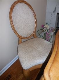 Hand Carved Pie Crust Shape Back Side Chair (6)