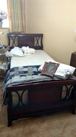 Mahogany Single/Twin bed with mattress and box spring