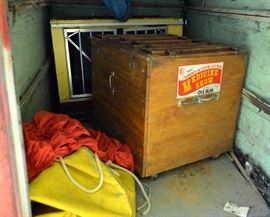 Magic show box & cage