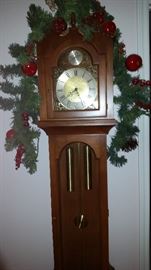 Clock  Priced to sell