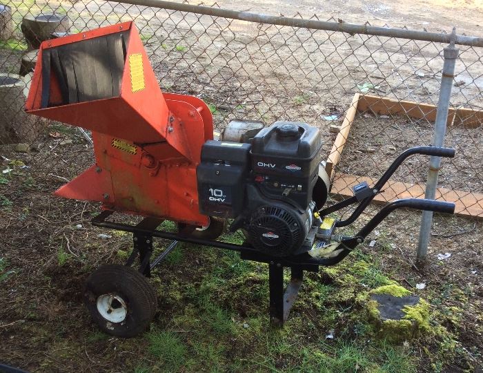 "Country Home Products" 10 hp chipper - with Briggs & Stratton motor