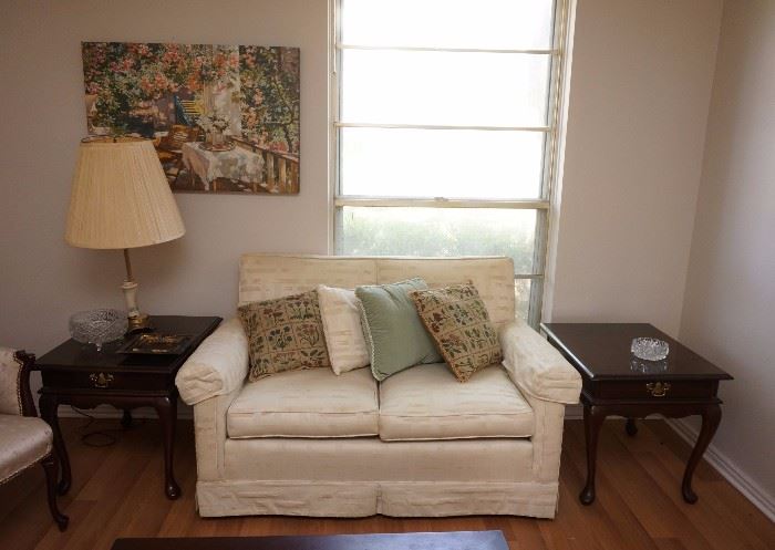 Cute loveseat and matching end tables