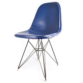 Original Eames for Herman Miller DKR "Eiffel" Wire Chair With Cover: An original Eames DKR “Eiffel” black wire chair with cover. Designed in the 1950s for Herman Miller using welded steel rods, this iconic chair has been referred to as having the “Eiffel” (Tower) base. Includes an original contoured blue vinyl seat.