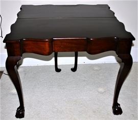 Gate leg Table