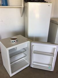 dorm fridge, small refrigerator