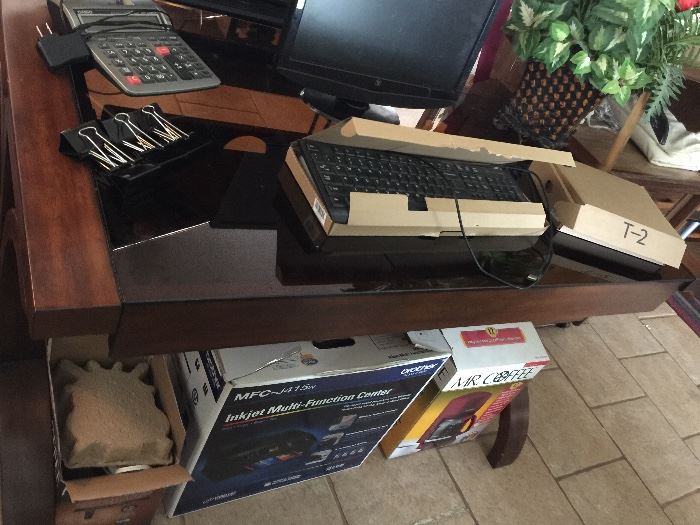 Brand new and used computer components, computer desk, office equipment 