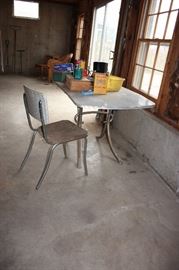 Vintage table and chair (formica)