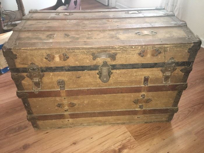 very old wood trunk