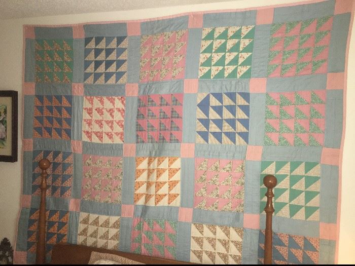 beautiful hand made old quilt