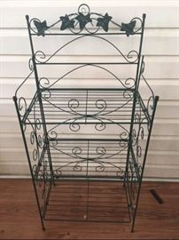 wire display rack for various merchandise