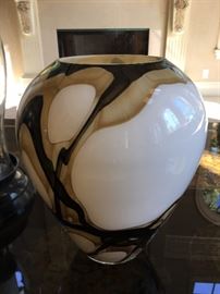 art glass vase