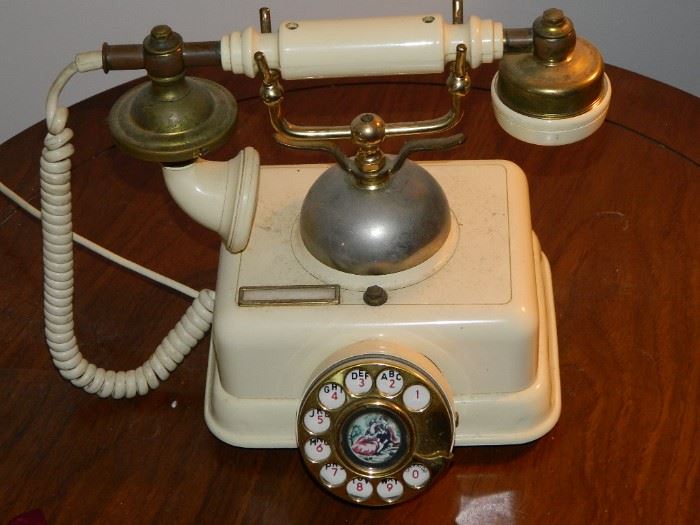Vintage Dial Tone Phone