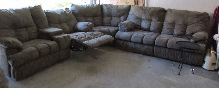 sectional includes sofa bed