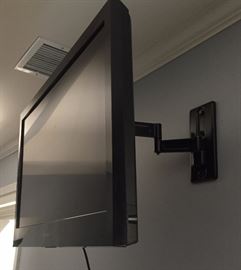 emerson tv and wall mount
