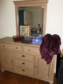 Like New Dresser and mirror