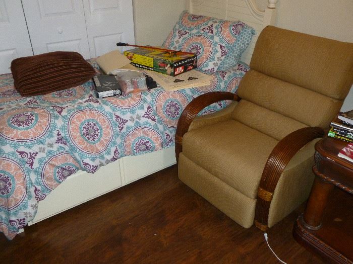 Recliner Chair, Twin Size Trundle bed