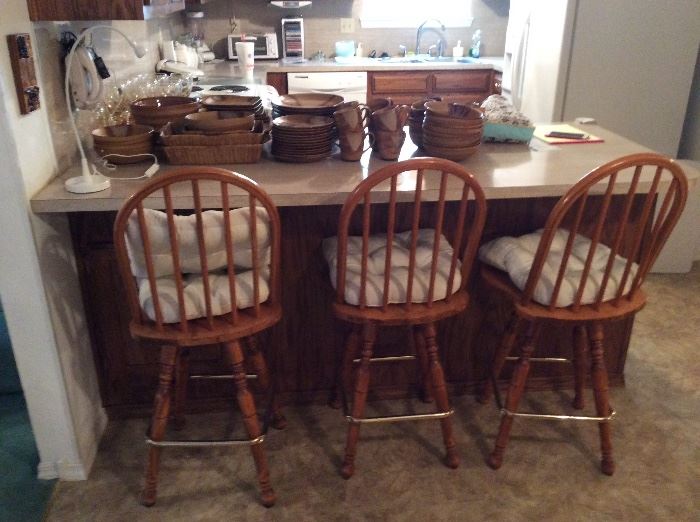 Bar stools at kitchen counter - 