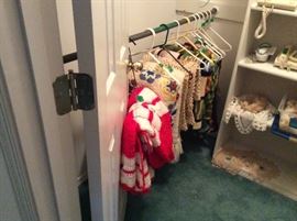 Great crochet tree skirt - additional afghans