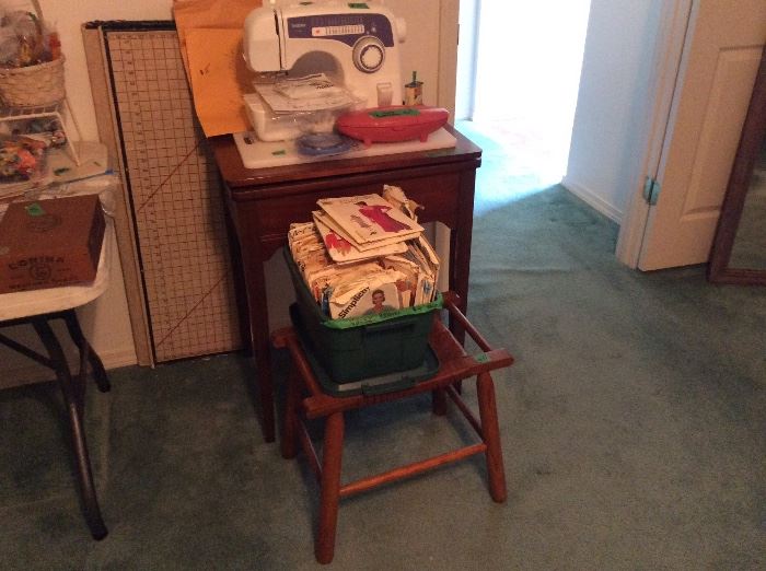 Sewing machine & stool
