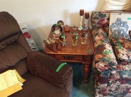 More collectible items - matching end table