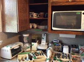 Coffee cups, microwave