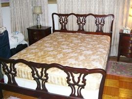 Another vintage bedroom set