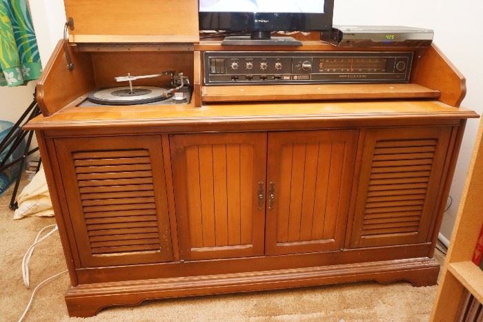 Vintage console stereo