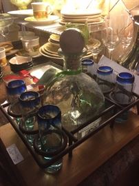 Decanter and glassses set