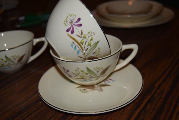 Knowles China Set - Chalet