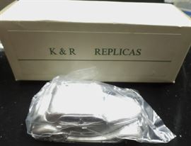 K R Replica Model Kit