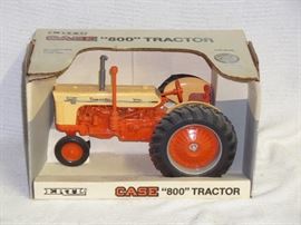 ERTL Case 800 Tractor
