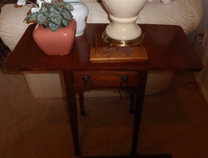 Antique small drop leaf table