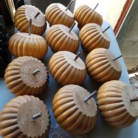 12 "bun" wood furniture feet 