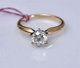 14k Gold Diamond Solitaire Ring
approximately 1.01 ct
VS2, Color K
ring size 6
1.9 dwt gross