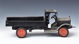 Buddy L Pressed Steel Dump Truck
26" long
1920's/1930's