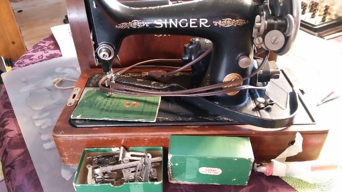 Vintage Singer Sewing Machine, book, & Accessories