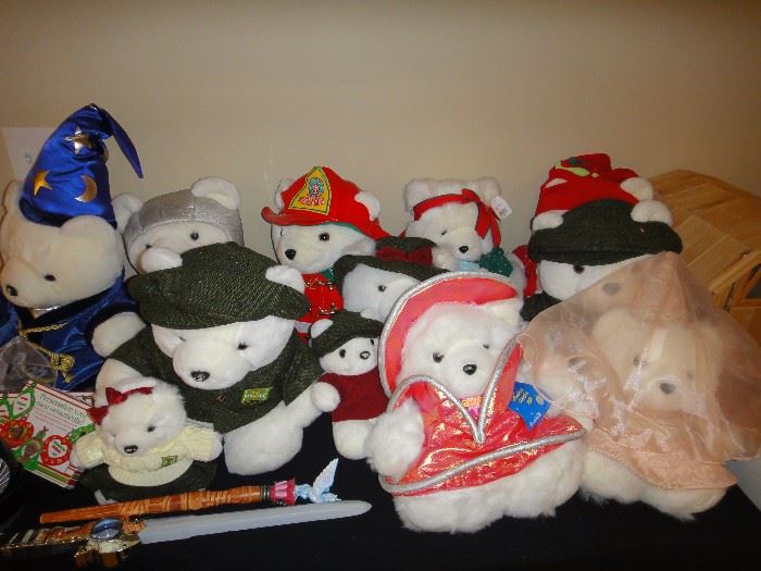SantaBears, many years, unique and all in excellent condition